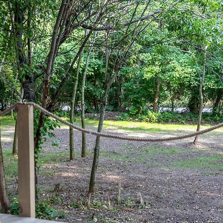 Lägenhet Ecopark Tuzlata екопарк тузлата *