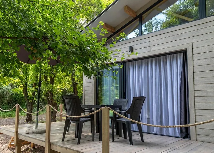 Lägenhet Ecopark Tuzlata екопарк тузлата *