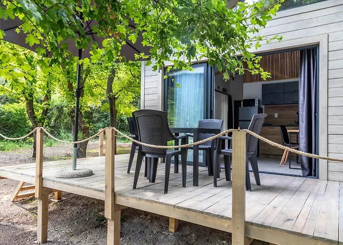 Апартаменти Ecopark Tuzlata екопарк тузлата